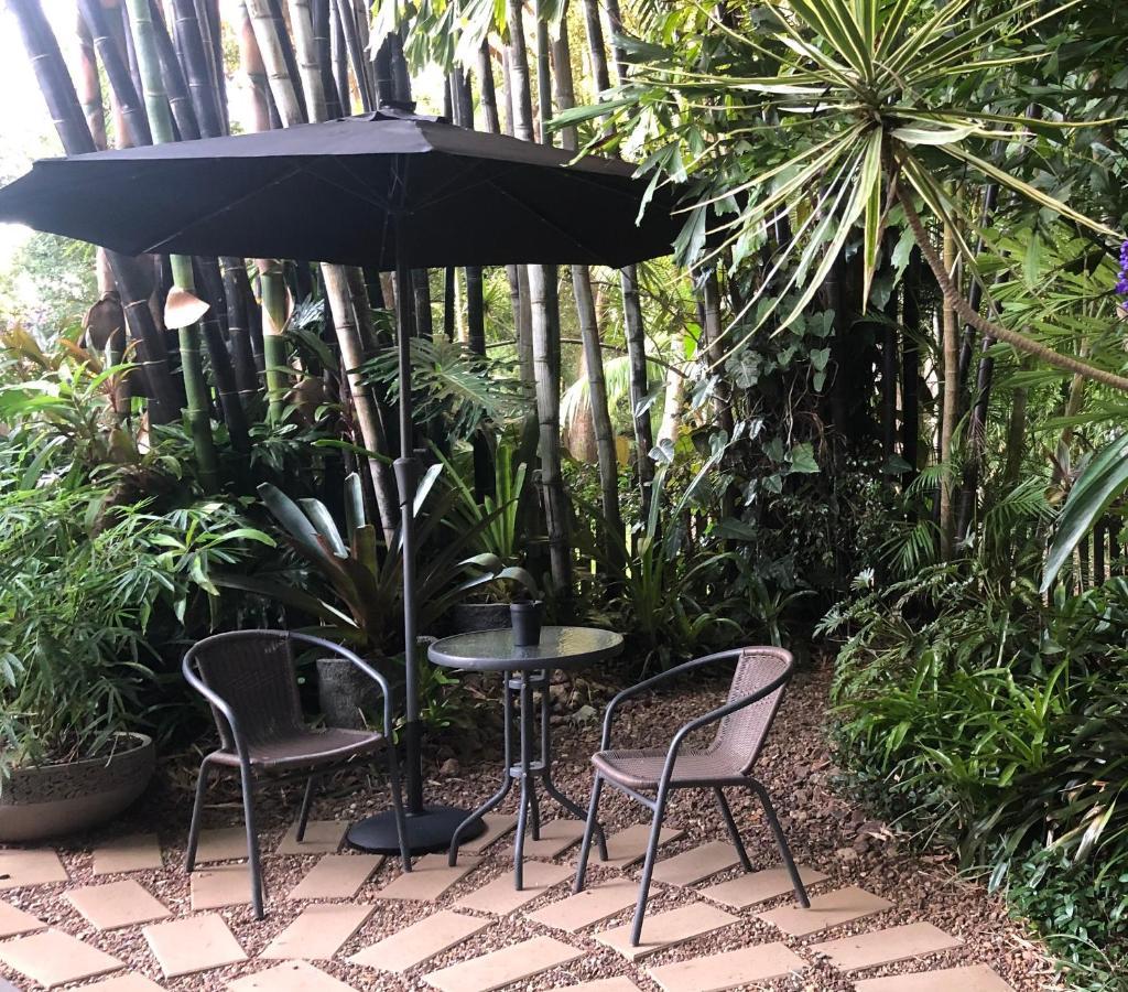 Cooroy Eden Rest Bed & Breakfast エクステリア 写真