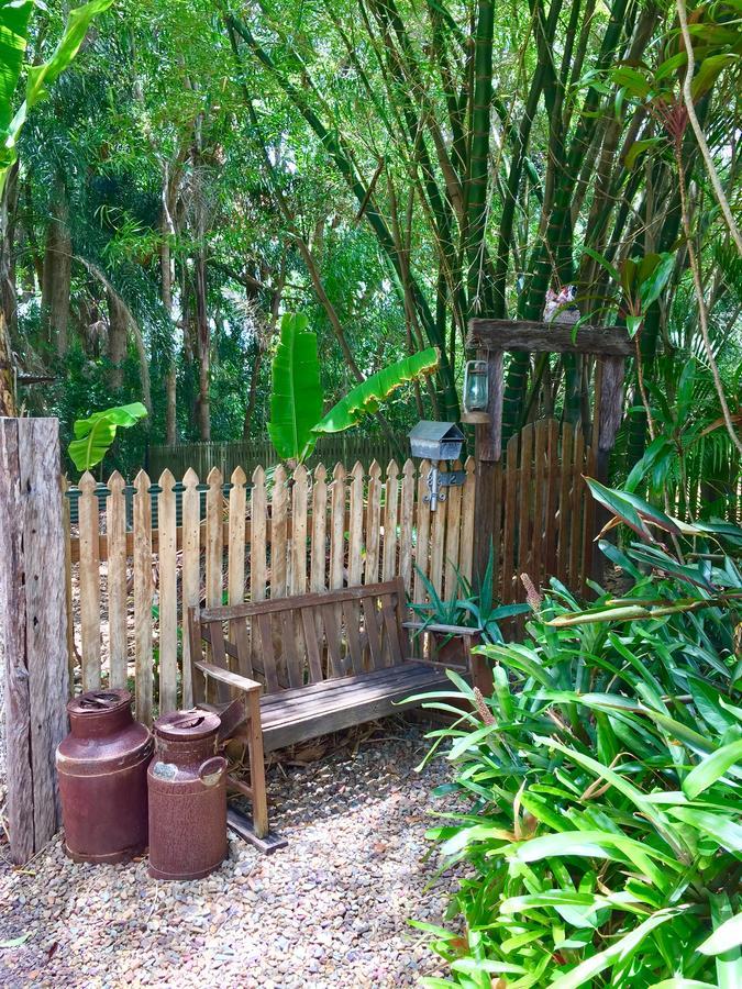 Cooroy Eden Rest Bed & Breakfast エクステリア 写真